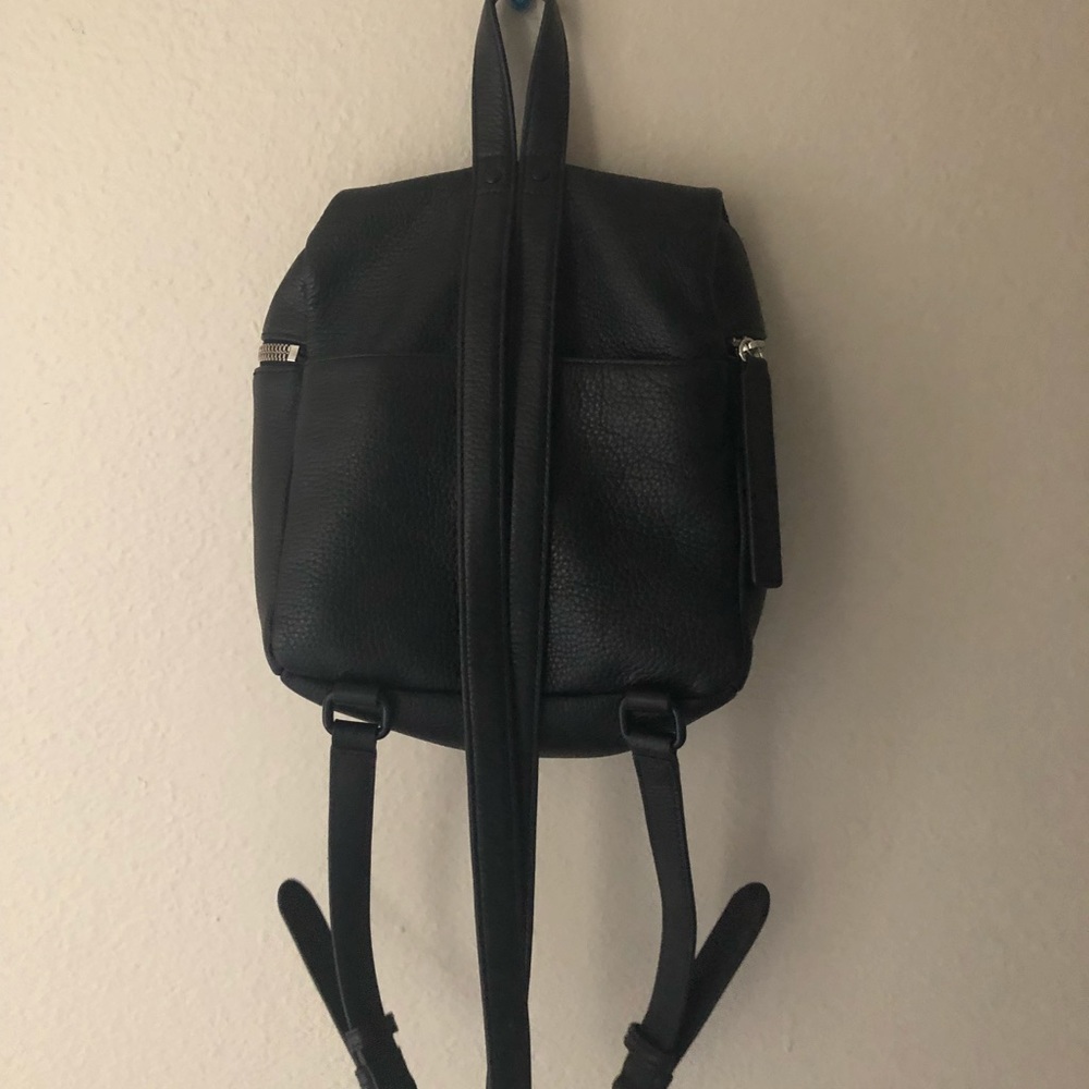 Kara small leather backpack - Picture 3 of 8